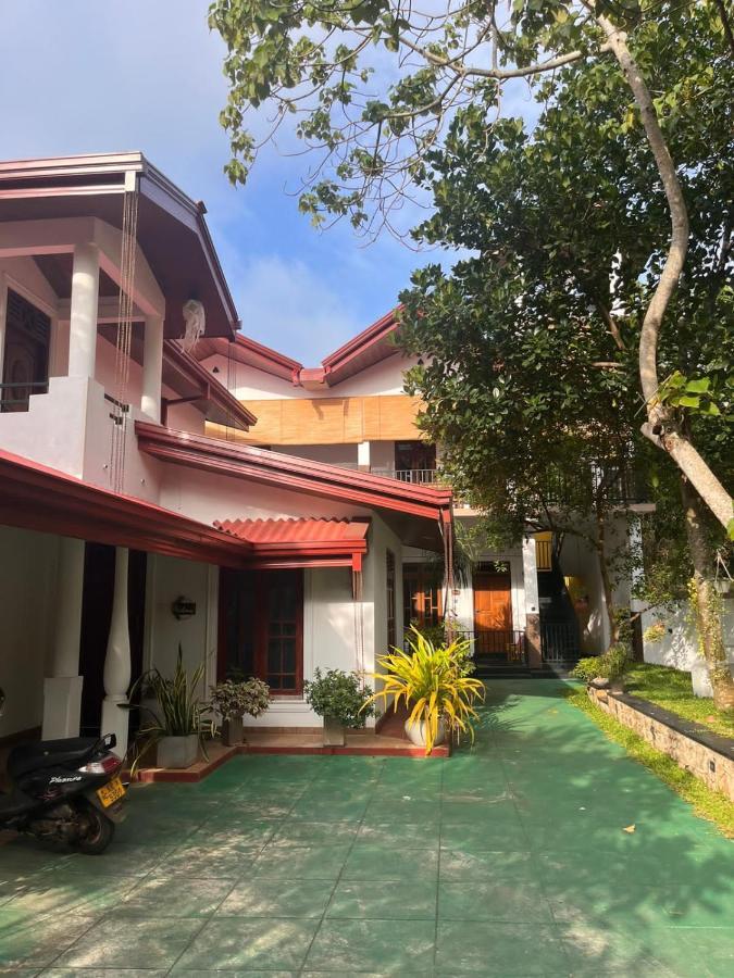Ceylonima Home Stay Anuradhapura Bagian luar foto