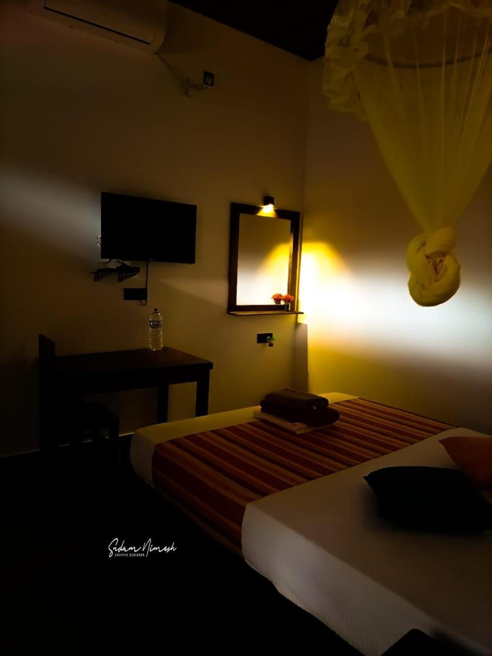 Ceylonima Home Stay Anuradhapura Ruang foto