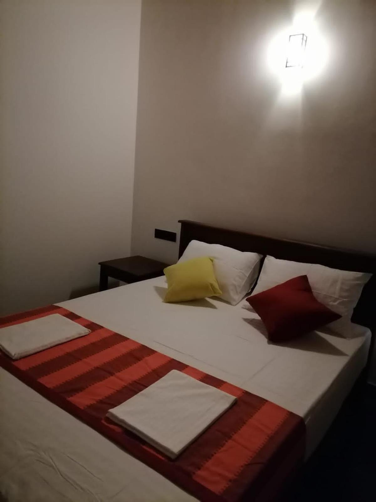Ceylonima Home Stay Anuradhapura Ruang foto
