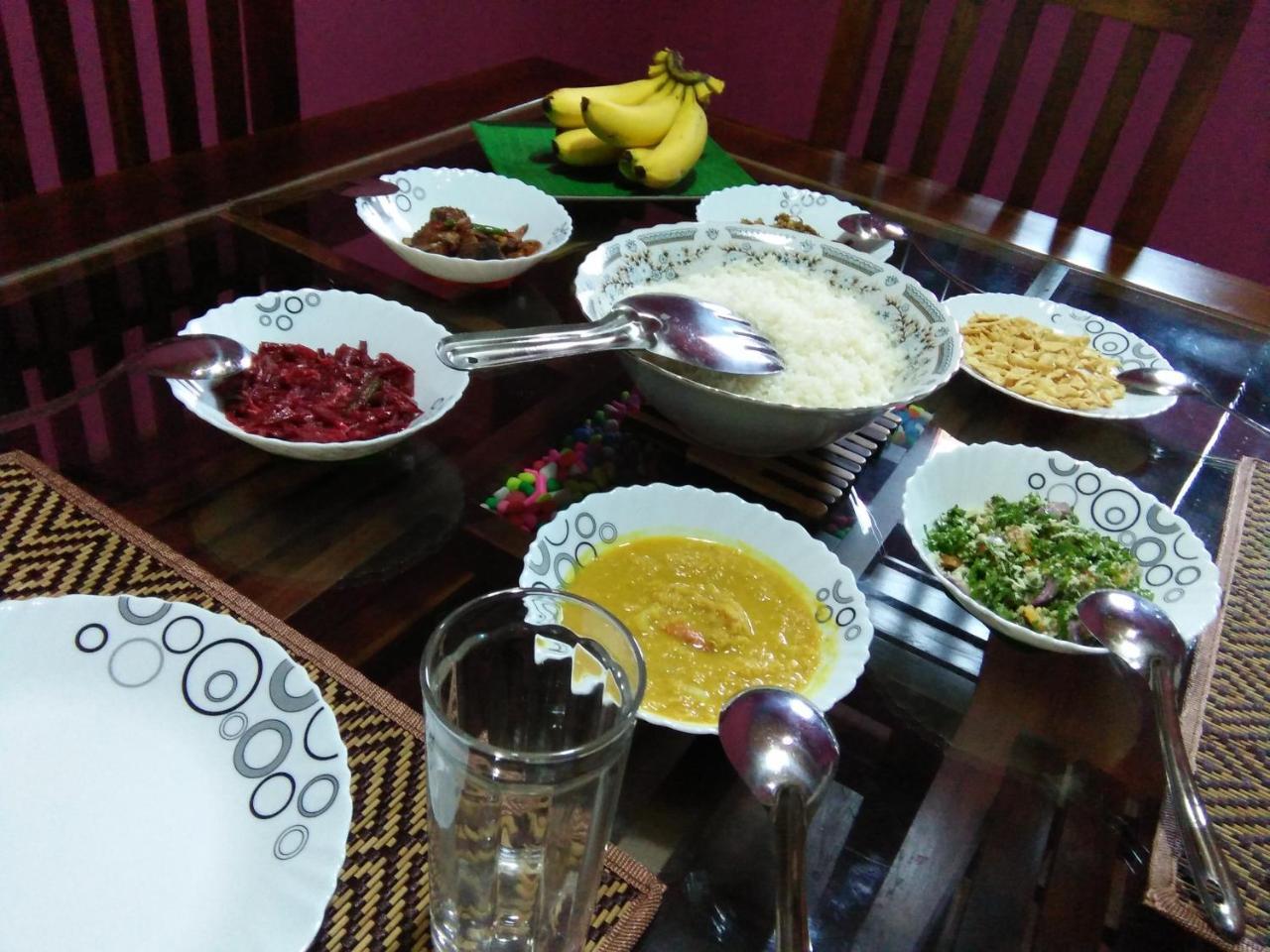 Ceylonima Home Stay Anuradhapura Bagian luar foto