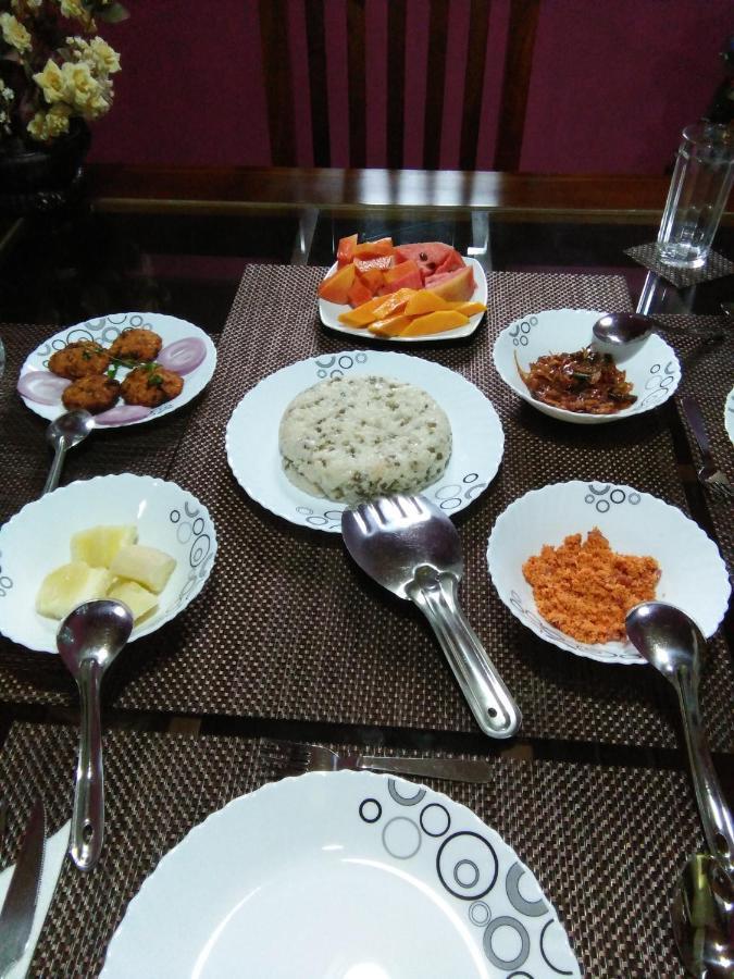 Ceylonima Home Stay Anuradhapura Bagian luar foto