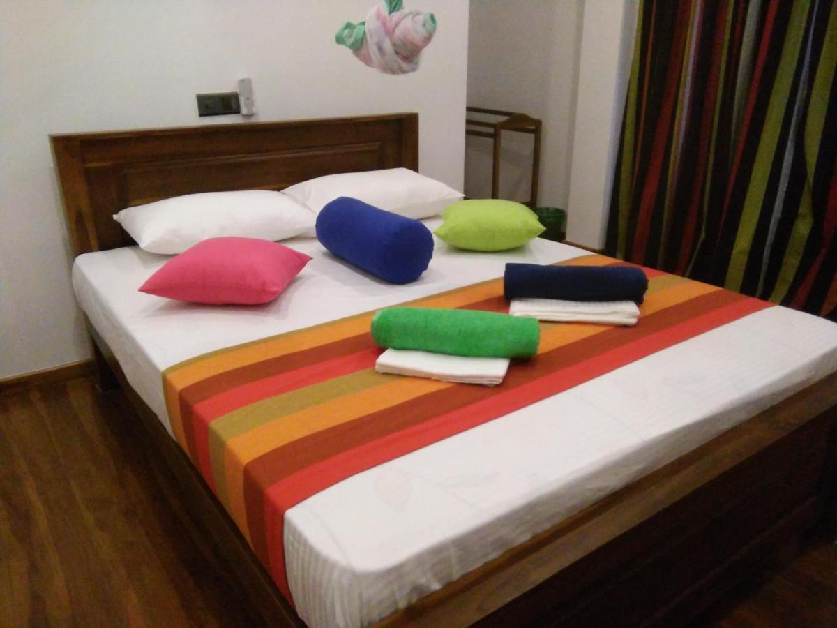 Ceylonima Home Stay Anuradhapura Bagian luar foto