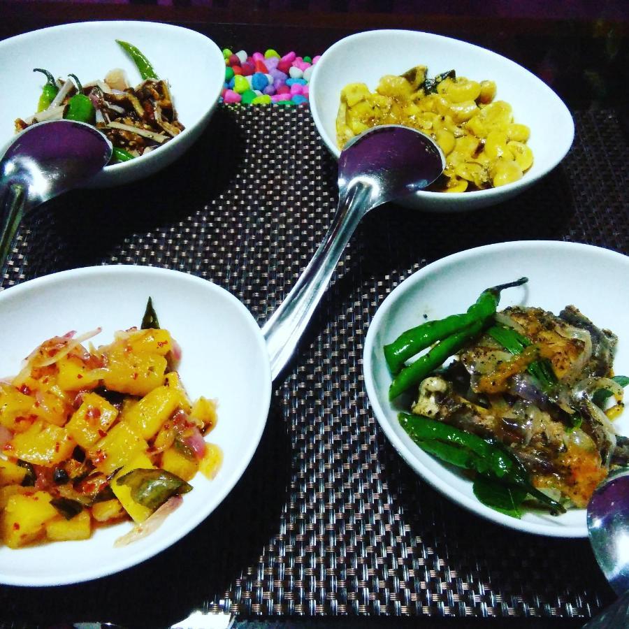 Ceylonima Home Stay Anuradhapura Bagian luar foto